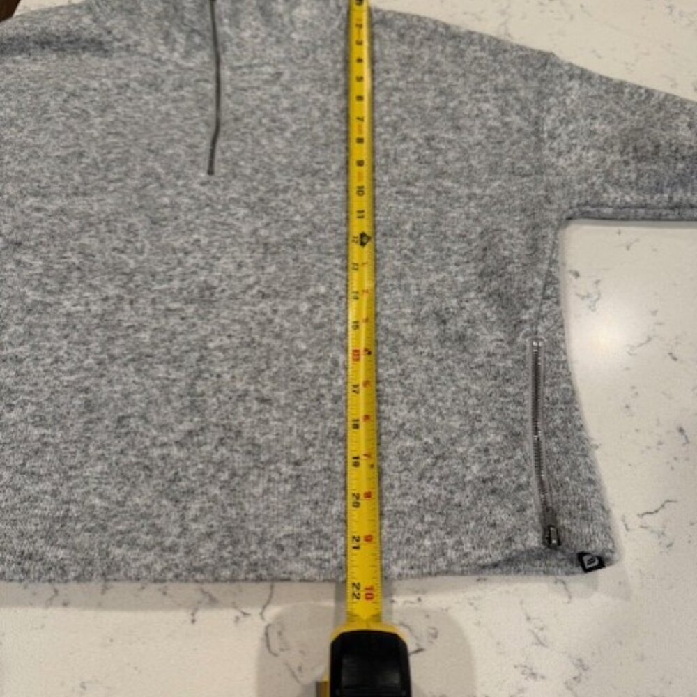 FABLETICS Alpine Pullover - Picture 9 of 16